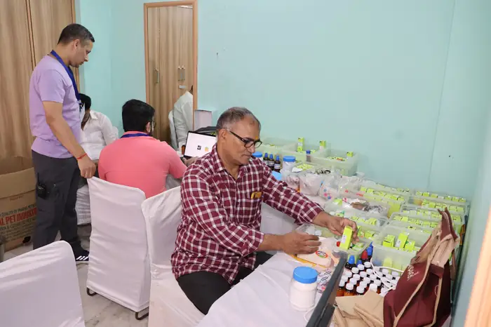 Medicine counter at the Asha Ki Kiran camp