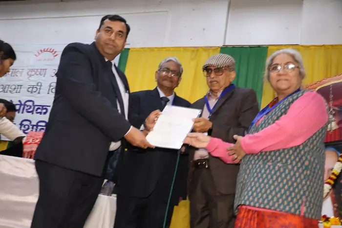 Guests & dignitaries at the Asha Ki Kiran camp